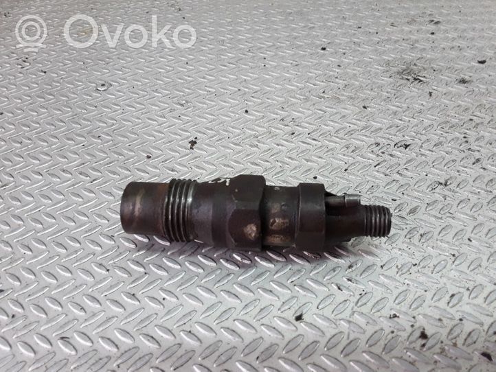 Audi 80 90 B3 Injecteur de carburant 068130201N