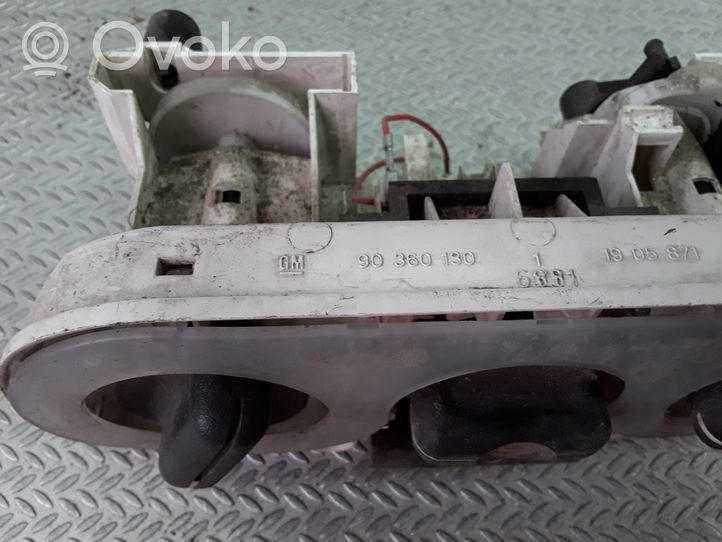 Opel Astra F Climate control unit 90360130