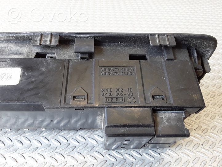 Chevrolet Tacuma Electric window control switch 96190773