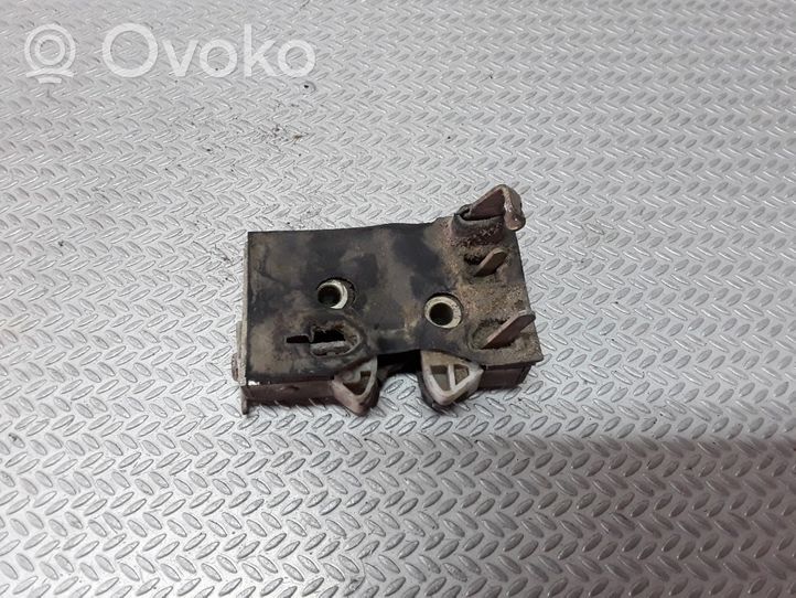 Audi 80 90 B3 Rear door lock 893839016A