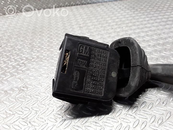 Opel Corsa B Palanca de control del limpiaparabrisas 90124931