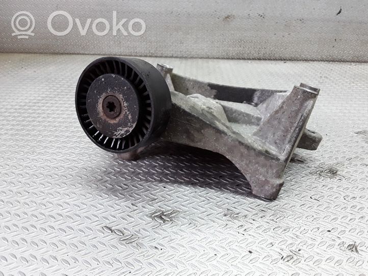 Opel Vectra C Mocowanie alternatora 255187675