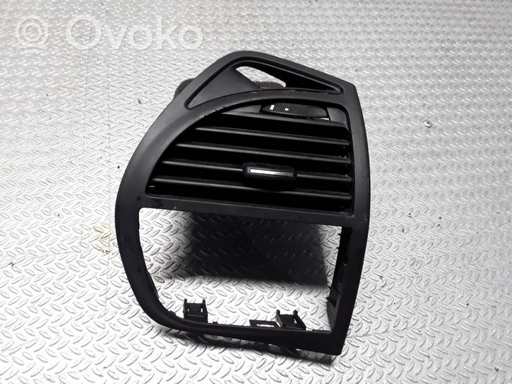 Citroen C4 Grand Picasso Garniture, panneau de grille d'aération latérale 96541118ZD