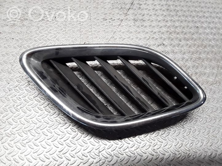 Saab 9-5 Maskownica / Grill / Atrapa górna chłodnicy 5336177