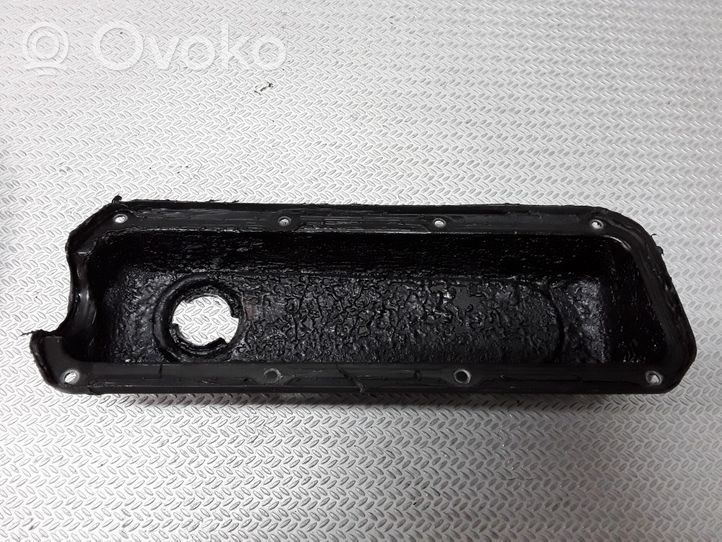 Audi A4 S4 B5 8D Rocker cam cover 