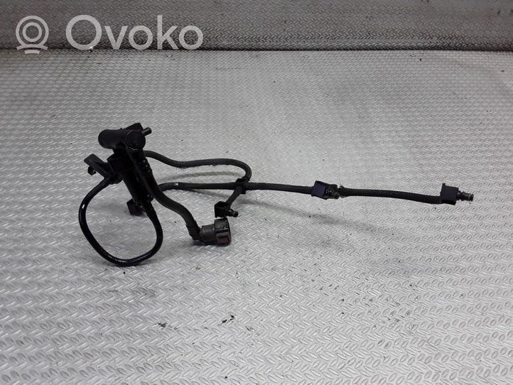 Ford Mondeo MK IV Fuel line/pipe/hose 