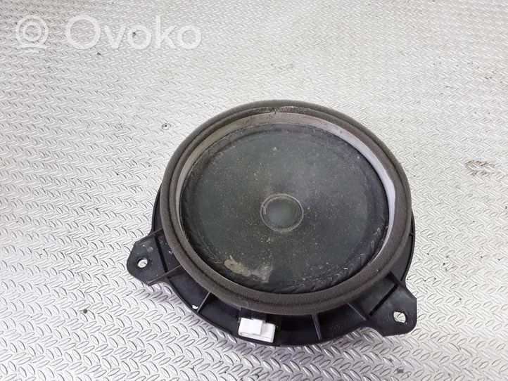 Toyota Yaris Front door speaker 