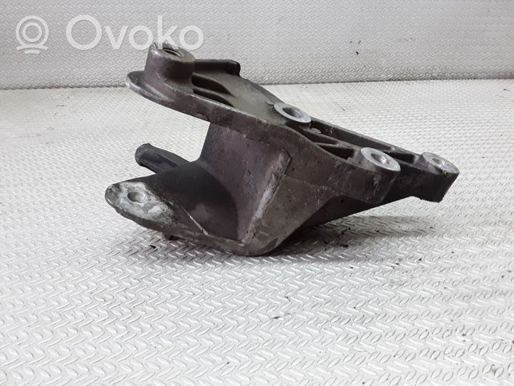 Chevrolet Cruze Support de boîte de vitesses 13248667