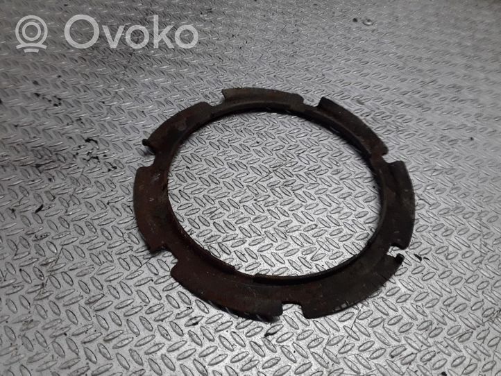 Volkswagen Golf Plus Anello/dado di bloccaggio della vite della pompa del carburante nel serbatoio 