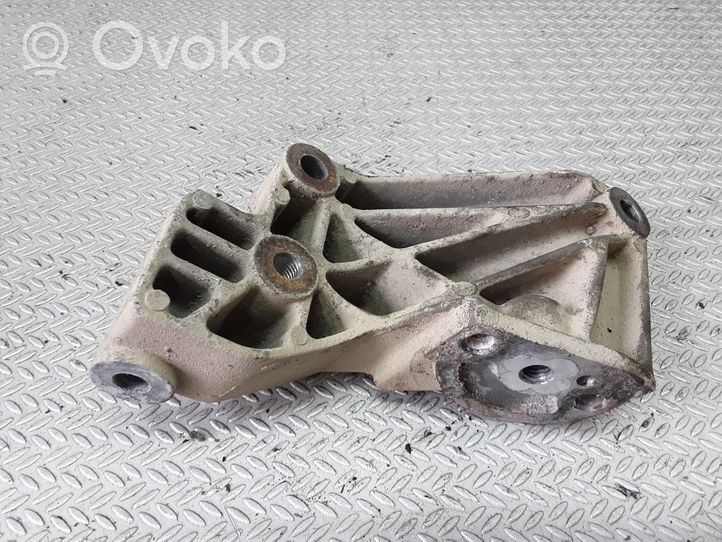 Opel Meriva A Support de générateur / alternateur 90571112