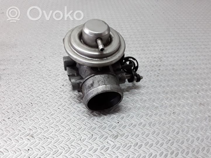 Audi A4 S4 B5 8D EGR valve 038129637