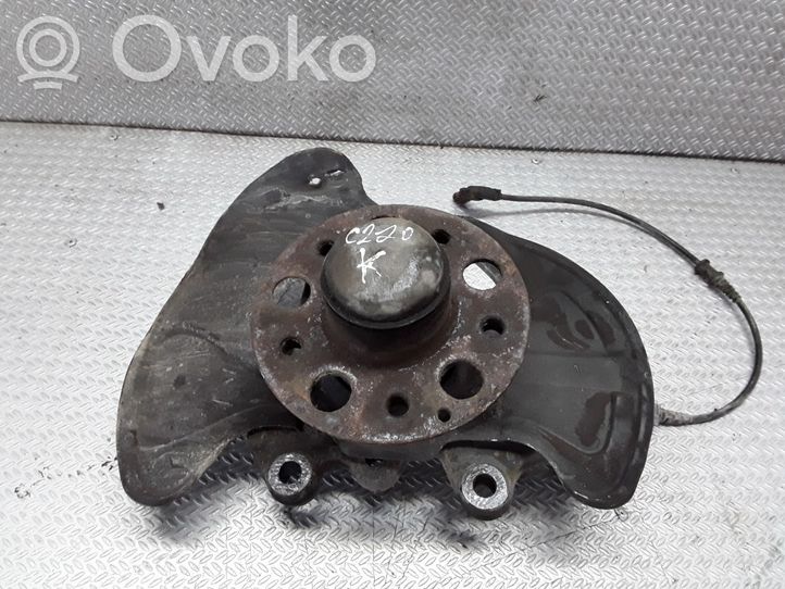 MercedesBenz C W203 Front wheel hub spindle knuckle, 20.00 € RRR