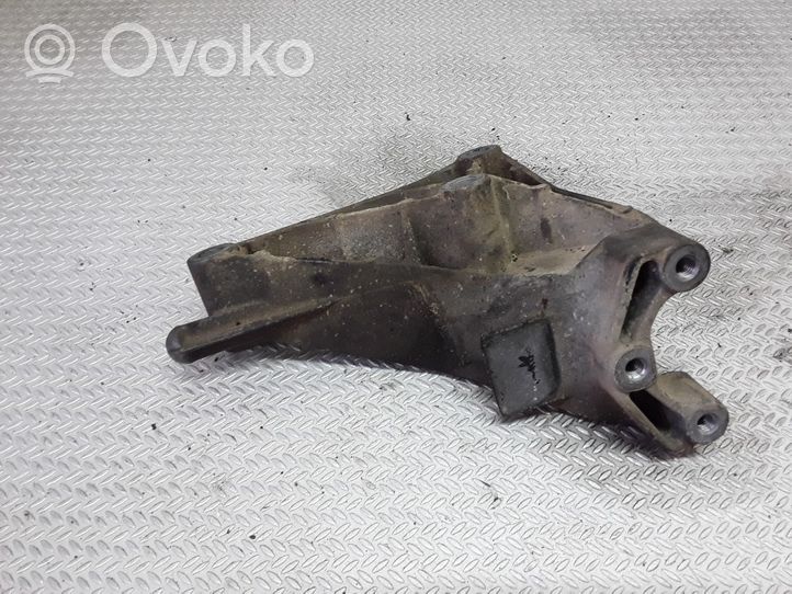 Opel Vectra B Gearbox mounting bracket 90496532