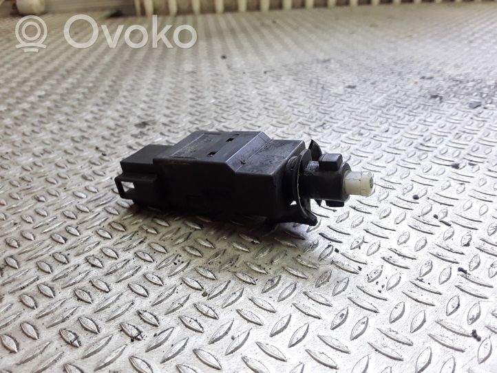 Mercedes-Benz Sprinter W901 W902 W903 W904 Brake pedal sensor switch 0015452009