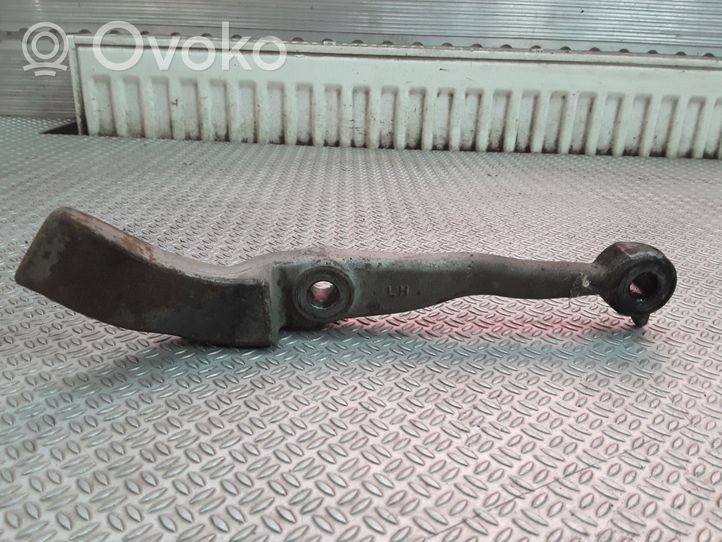 Volvo V70 Braccio di controllo sospensione anteriore 9492077