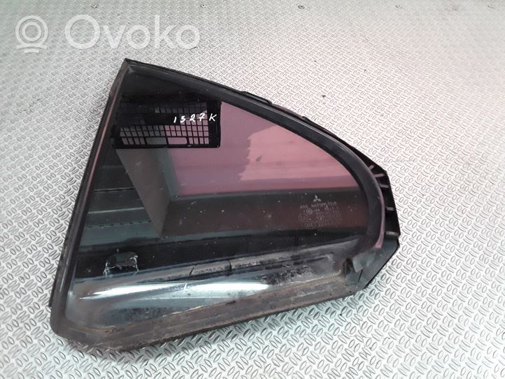 Mitsubishi Lancer X Rear vent window glass 