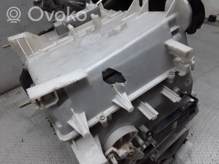 Mitsubishi Pajero Interior heater climate box assembly 