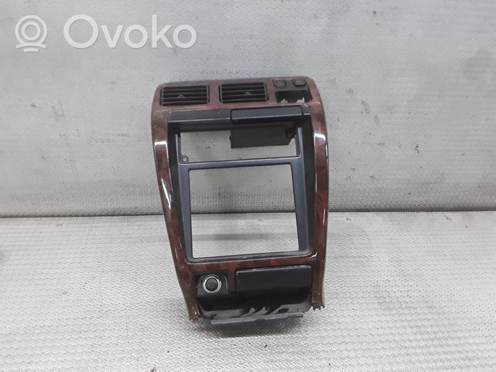 Toyota Hilux (N80, N90, N100, N110) Konsola środkowa / Radio / GPS 5540535030