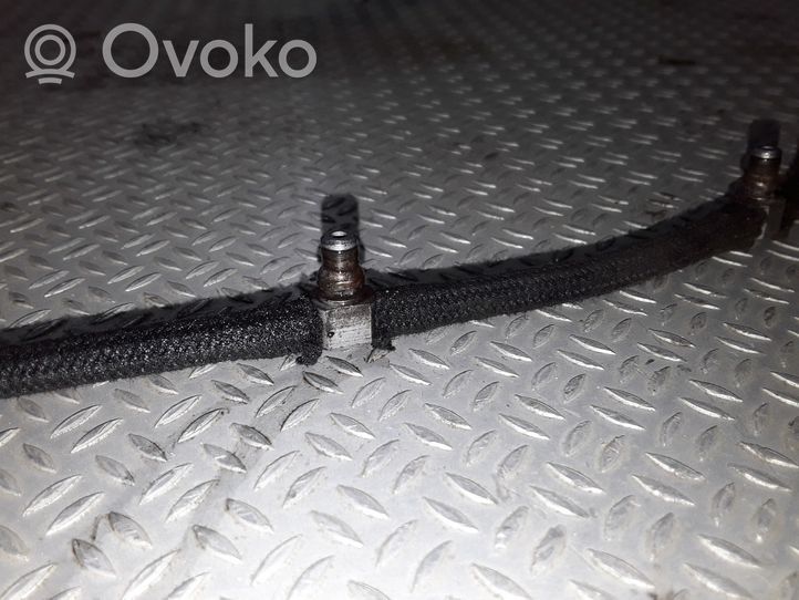 Volvo V50 Linea/tubo flessibile di ritorno del carburante 