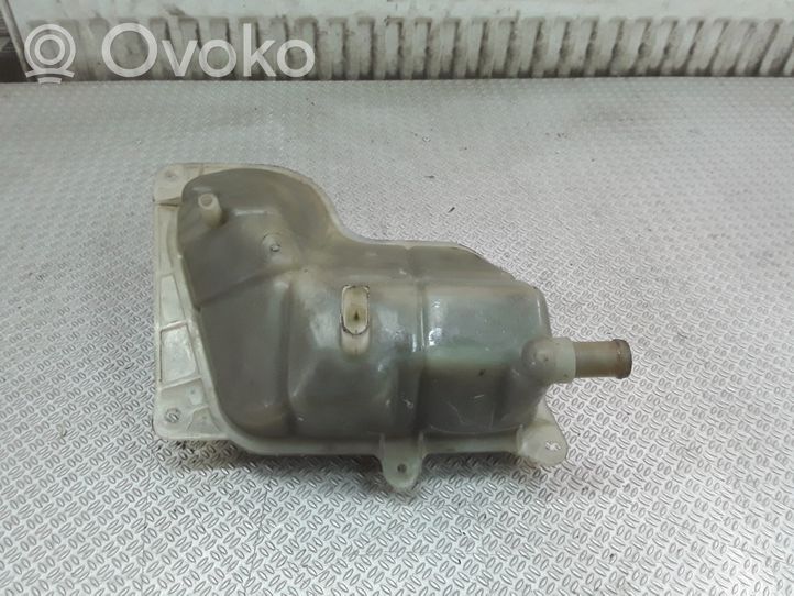 Volkswagen PASSAT B5.5 Coolant expansion tank/reservoir 8D0121403L