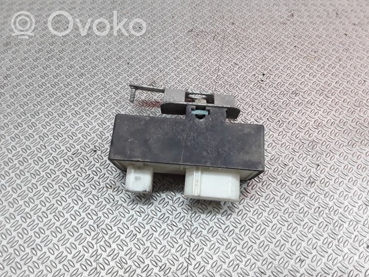 Volkswagen Polo IV 9N3 Glow plug pre-heat relay 1J0919506M