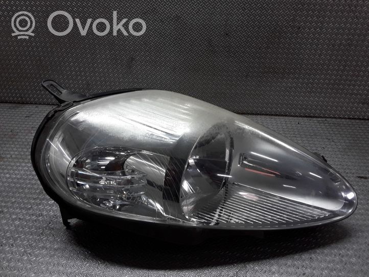 Fiat Punto (188) Lampa przednia 89101373