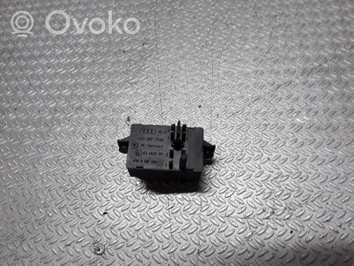 Audi A8 S8 D2 4D Ohjauspyörän säätökytkin 4D0907703A