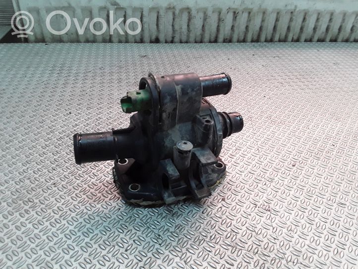 Citroen C3 Boîtier de thermostat / thermostat 96534393880