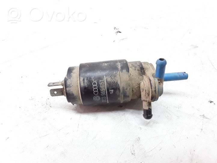 Volkswagen Transporter - Caravelle T4 Windscreen/windshield washer pump 333955651