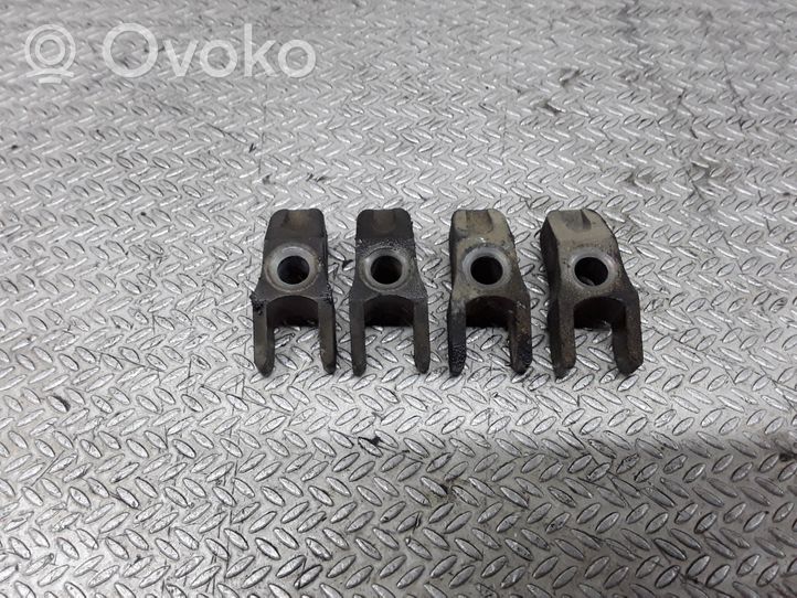 Volkswagen Golf IV Fuel Injector clamp holder 