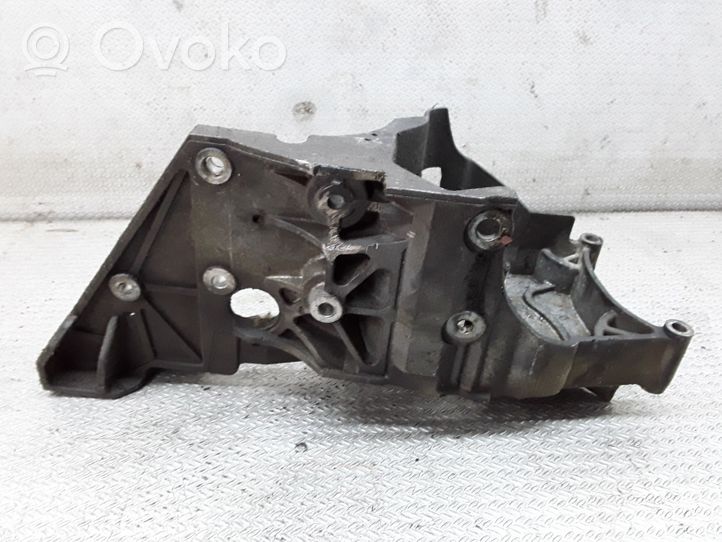 Chrysler Voyager Soporte de montaje del compresor de A/C 90512909F