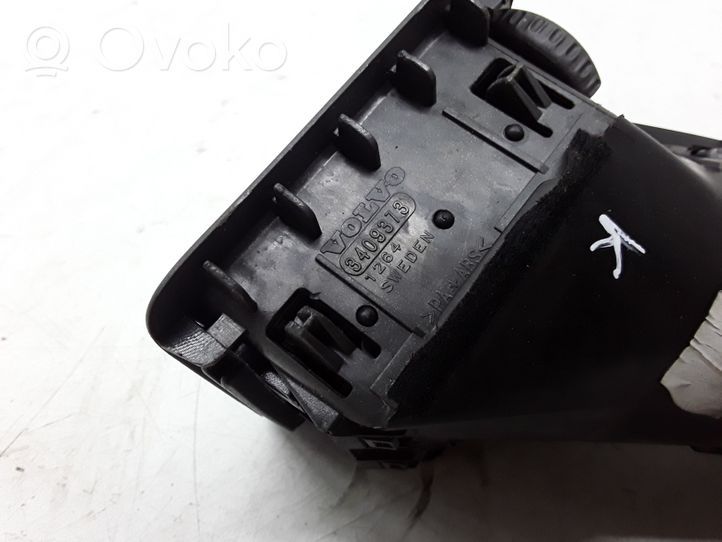 Volvo S60 Kojelaudan tuuletussuuttimen suojalista 3409373