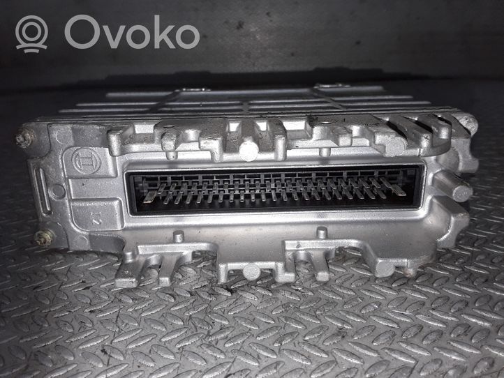 Audi 80 90 S2 B4 Variklio valdymo blokas 8A0907311B