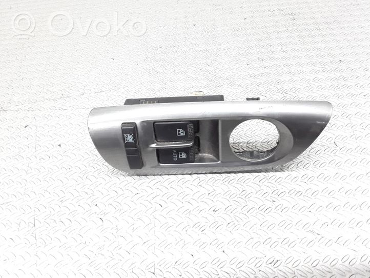 Hyundai Coupe Interrupteur commade lève-vitre 935702C910