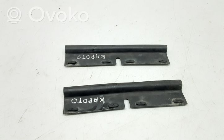 Audi Q7 4L Rivestimento della modanatura della chiusura del vano motore/cofano 