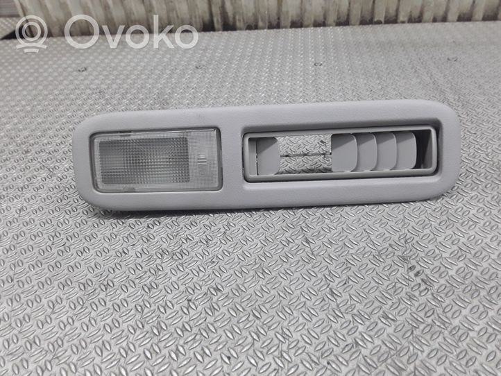 Mitsubishi Grandis Takaistuimen valo MR962022ZZ