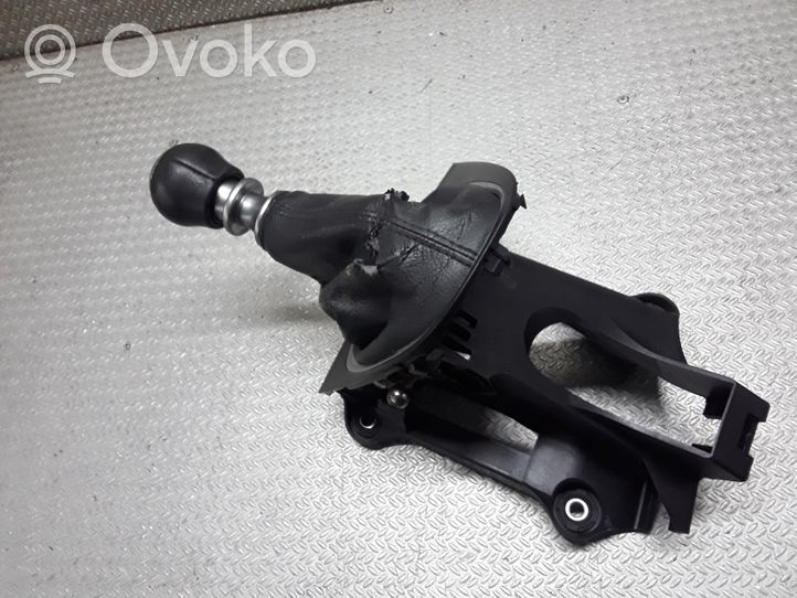 Toyota Verso Pavarų perjungimo mechanizmas (kulysa) (salone) 335300F020