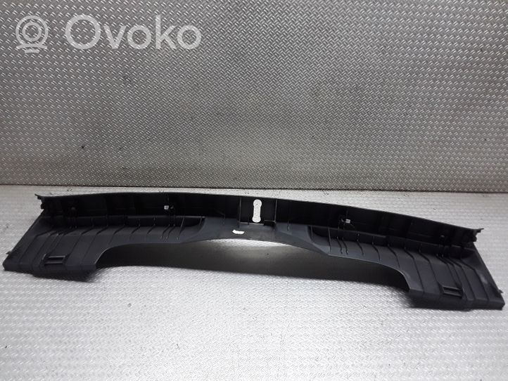 Toyota Verso Protection de seuil de coffre 647160F020