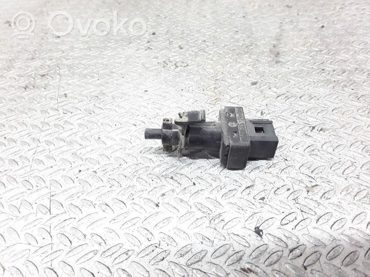 Mercedes-Benz Sprinter W901 W902 W903 W904 Sankabos pedalo daviklis 0045452114