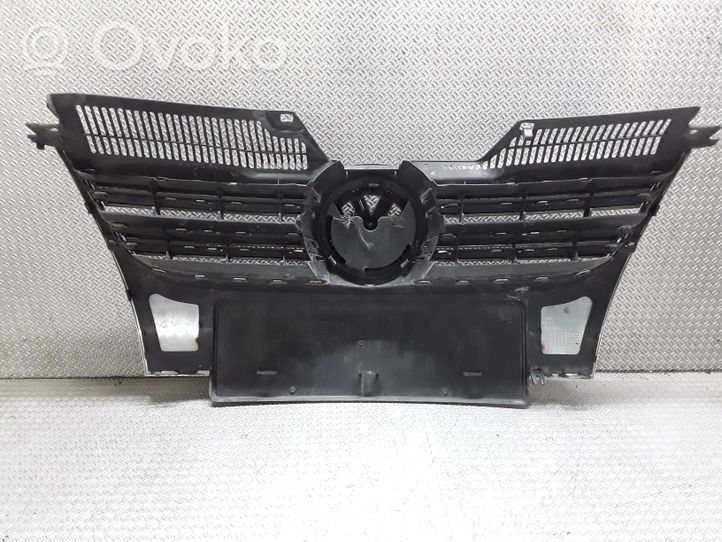 Volkswagen Jetta V Front bumper upper radiator grill 1KD853651