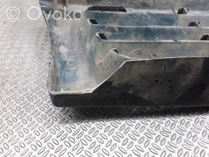 KIA Sportage Maskownica / Grill / Atrapa górna chłodnicy 0K01A50710