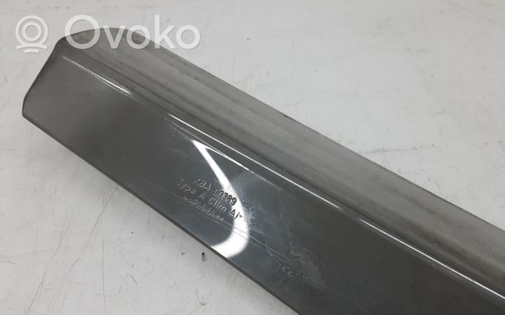 KIA Sorento Front door wind deflector 90389