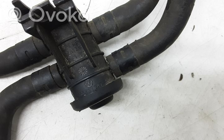 Seat Ibiza IV (6J,6P) Tuyau d'alimentation conduite de carburant 6J0127247