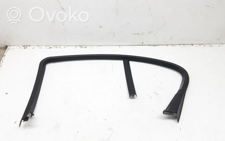 BMW 7 E65 E66 Moulures des vitres de la porte arrière 8223756