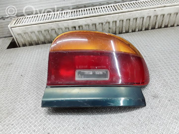 Mazda 121 Lampa tylna 22061364