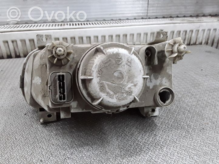 Skoda Favorit (781) Lampa przednia 301246052