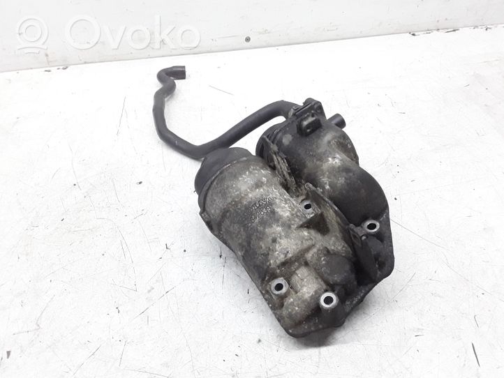 Volvo S60 Supporto di montaggio del filtro dell’olio 08642839