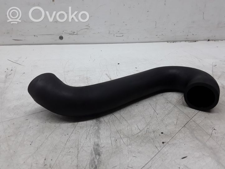 BMW 5 E39 Breather hose/pipe 