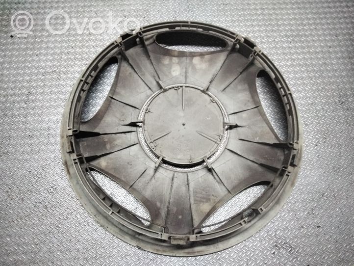 Mercedes-Benz E W210 Mozzo/copricerchi/borchia della ruota R15 A2104010024