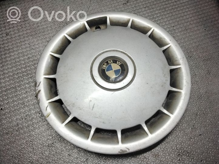 BMW 5 E34 Mozzo/copricerchi/borchia della ruota R15 36131129843